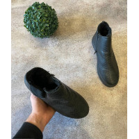 Ботинки -  Чёрные в стиле змеиной кожи (С мехом) 